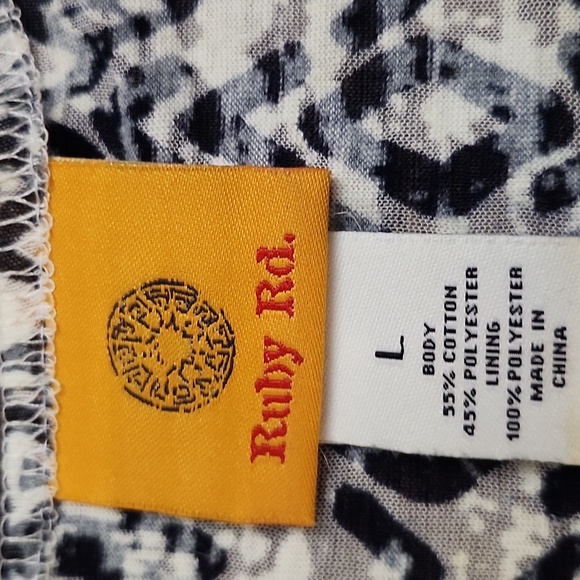 Ruby Rd. Patterned Black and White Women's Top, Beaded Design Statement - Picture 2 of 10